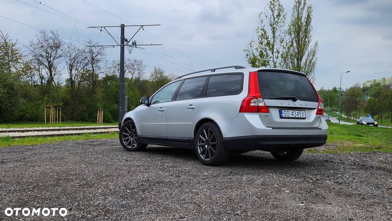 Volvo V70 2.0 - 8