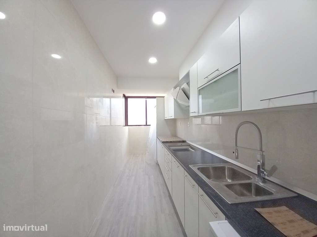Apartamento T4 Venda em Costa da Caparica,Almada-17