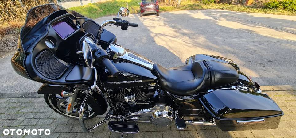 Harley-Davidson Touring Road Glide - 39