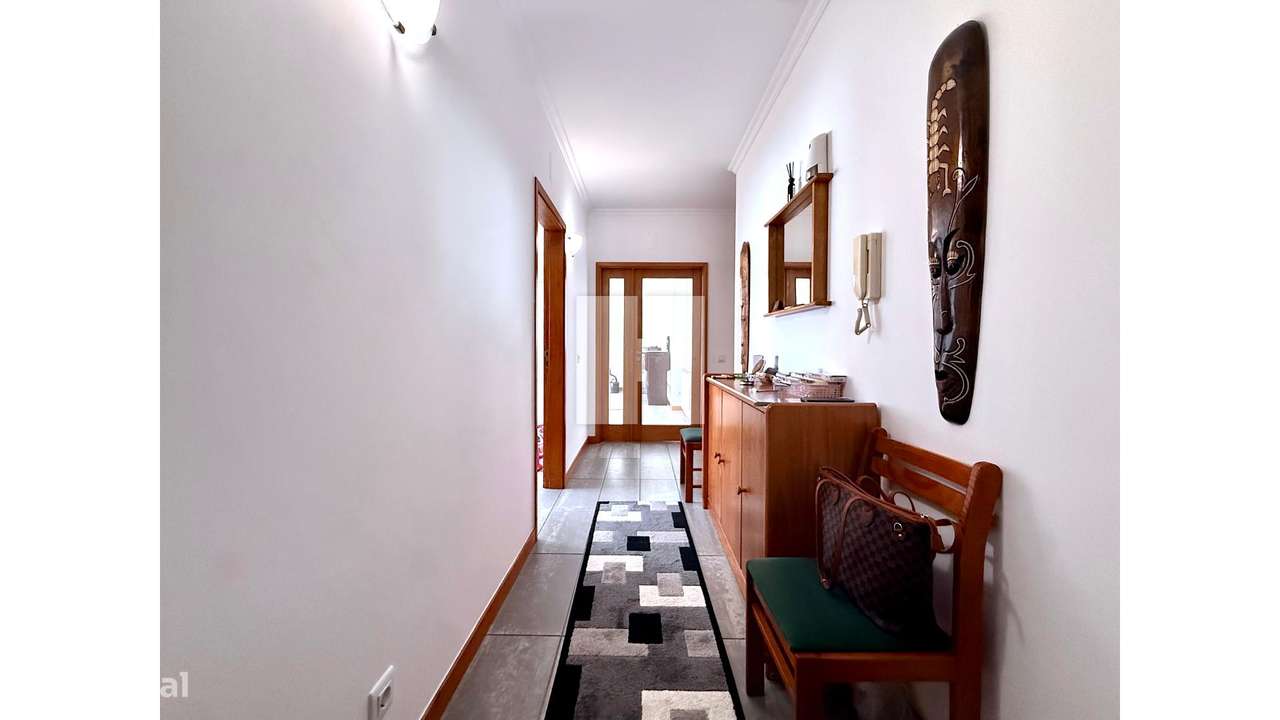 Apartamento T3 c/ Parqueamento - Grande imagem: 2/37