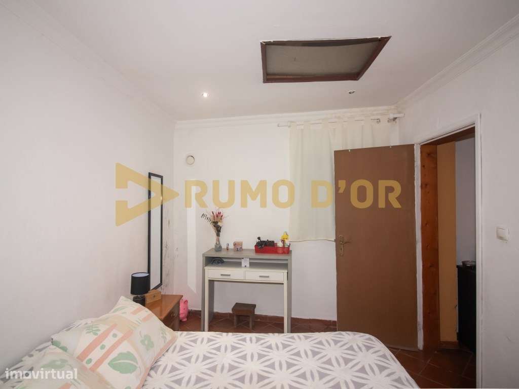 Moradia T3 +1 com Excelente Espaço e Tradição no Tojal - Alenquer-13