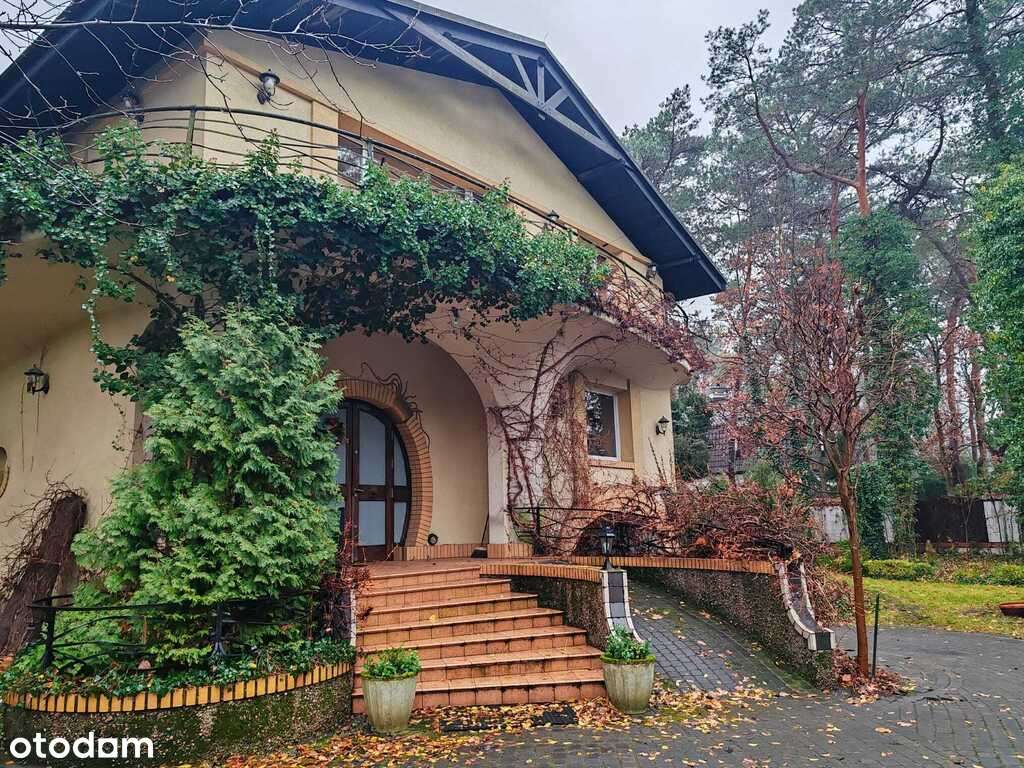 Reprezentacyjna willa - Łomianki Dąbrowa-1