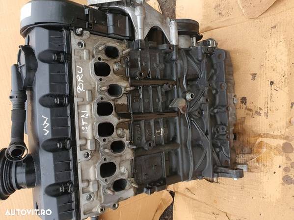 MOTOR 1,9 tdi vw golf 5,cod motor BRU - 1