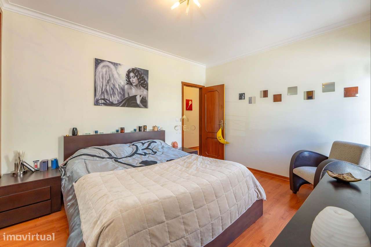 Fantastica Moradia T6 São João da Talha-19