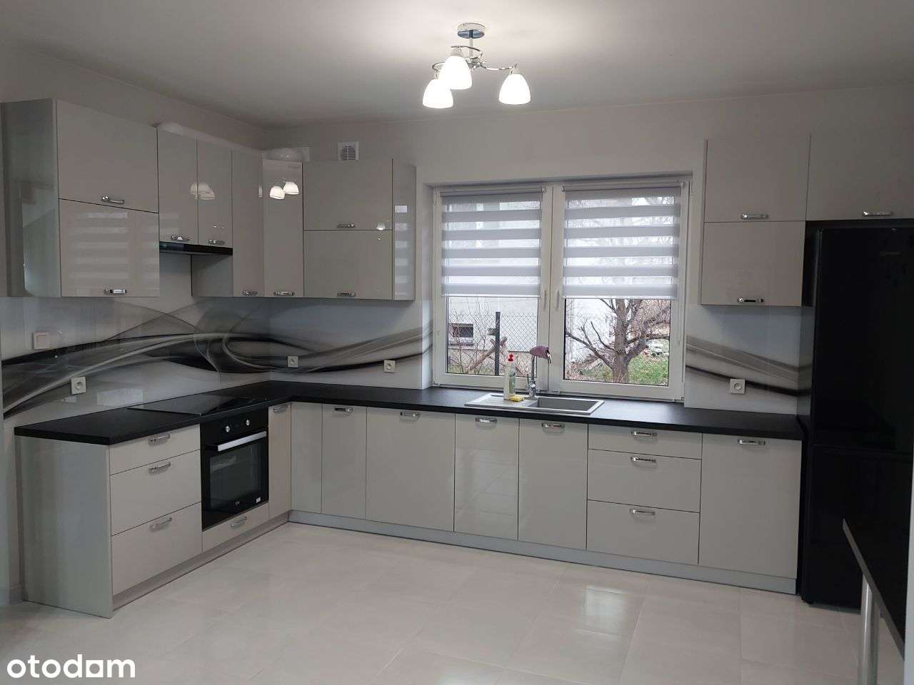 Piękny bliźniak z ogródkiem i dużym garażem - Pełny obrazek: 4/19