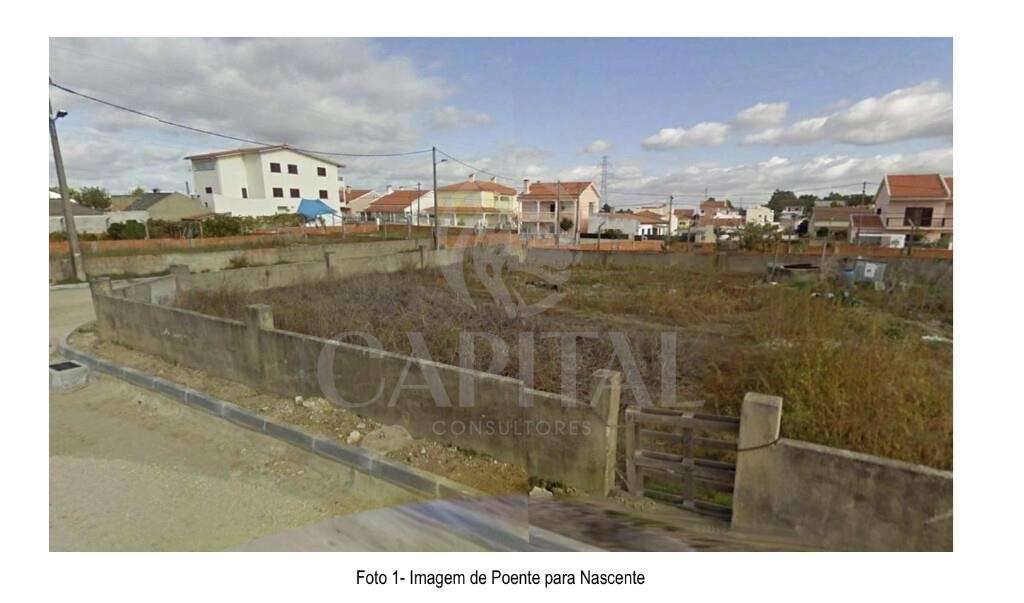 Moradia Geminada V4 Triplex-0