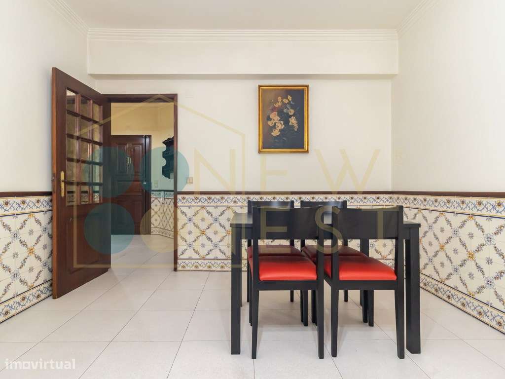 Apartamento T3 com elevador e parqueamento, junto ao Hospital-2