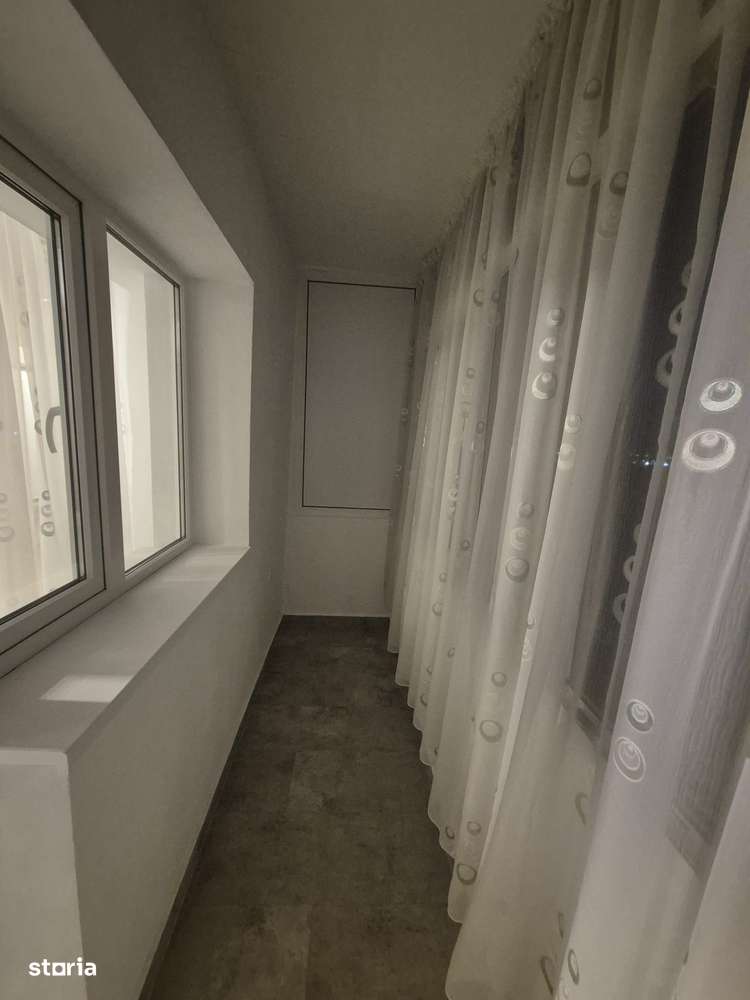 Garsoniera, bloc de apartamente.-10