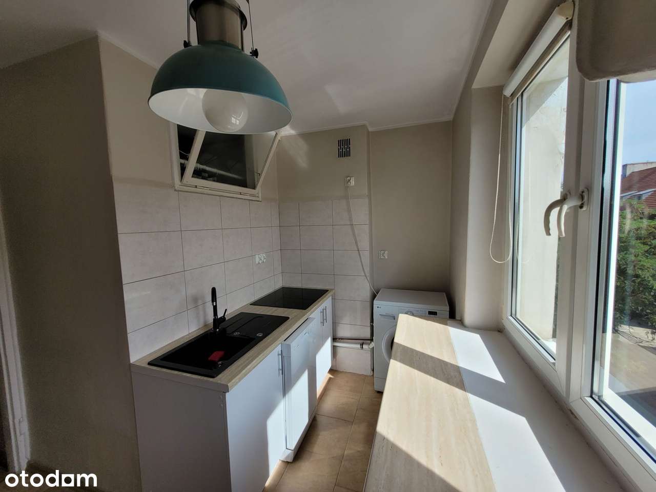 OKAZJA SPRZEDAM PRZESTRONNĄ KAWALERKĘ W CENTRUM POZNANIA-3