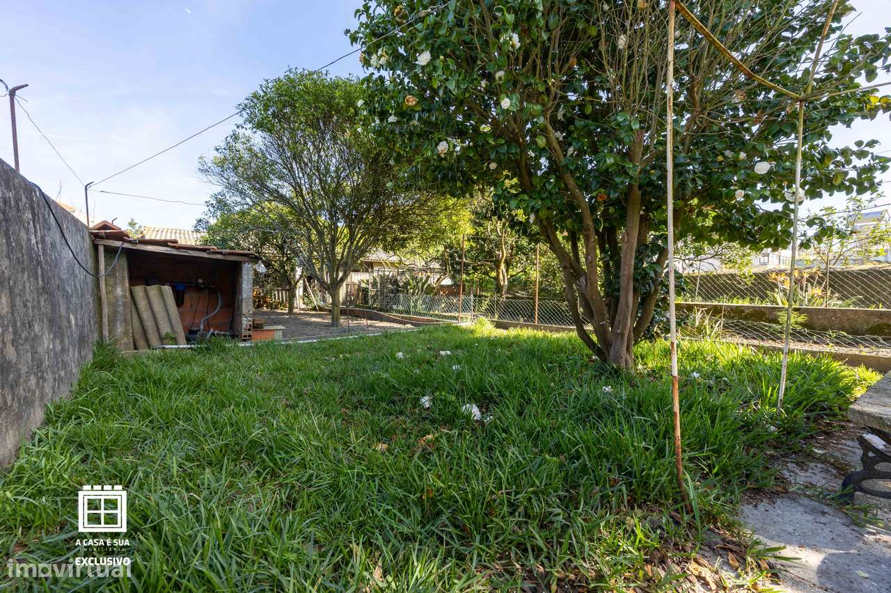 Moradia no centro de Ovar com excelente potencial - Exclusivo-9