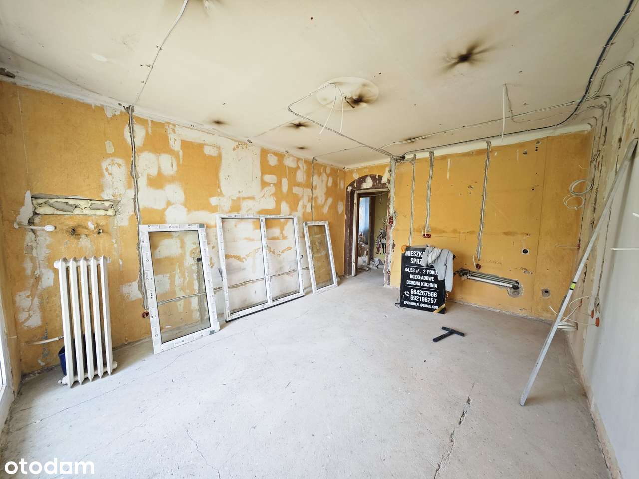 Sprzedam niedokończoną inwestycje, 3 pokoje, dobra lokalizacja,balkon-2