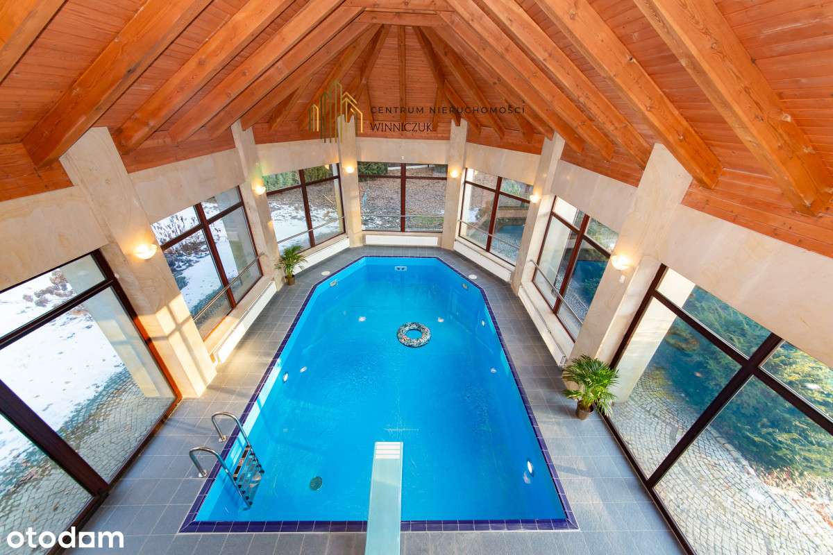 Rezydencja z basenem tuż przy lesie-2