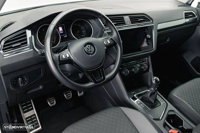 VW Tiguan 1.5 TSI Confortline - 17