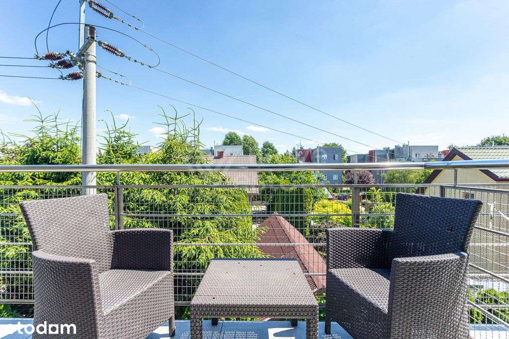 Mieszkanie z dużym tarasem | Blisko Pkp | 15 km do-5