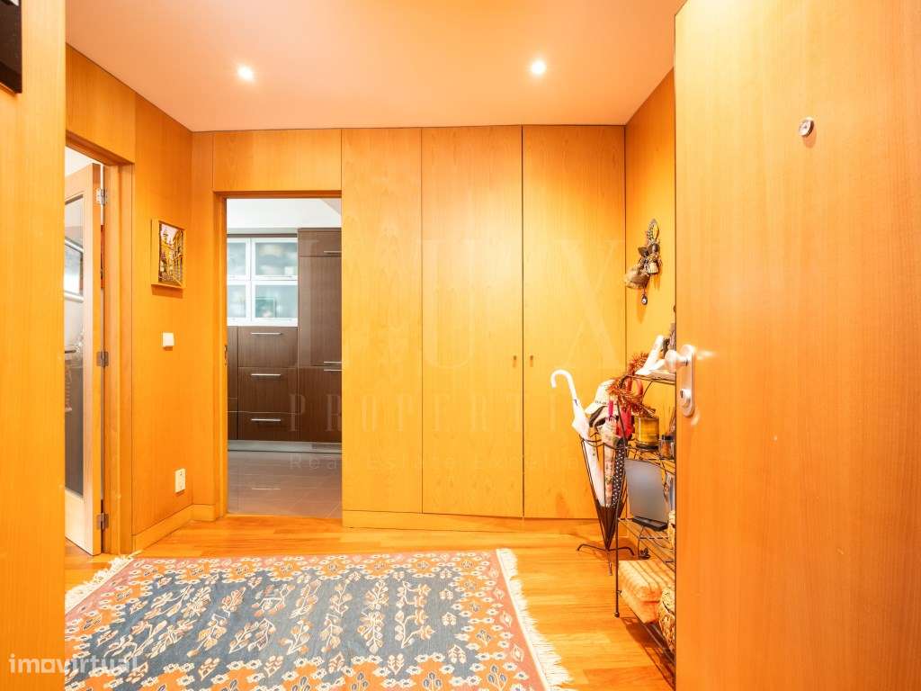 T2 PREMIUM À ROTUNDA DA BOAVISTA-19