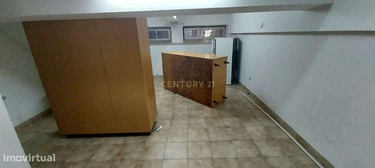 Loja de rua, em excelente localização no centro da Pontinha - Odivelas - Grande imagem: 5/13