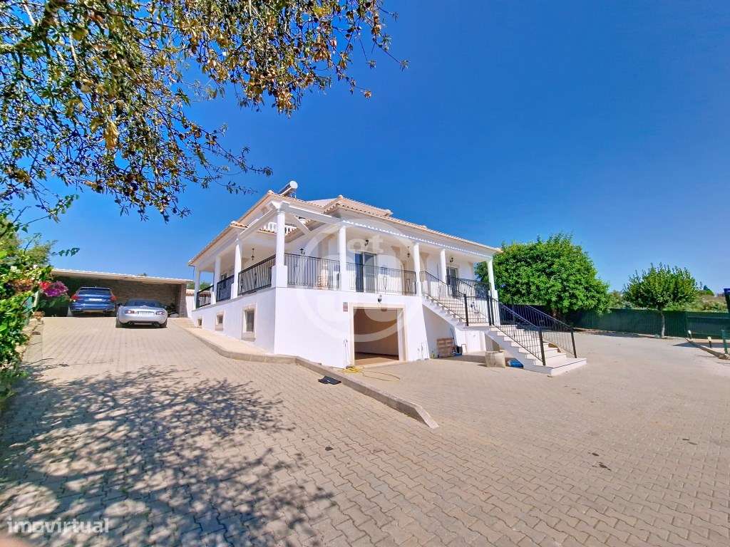 Moradia com 3 quartos + apartamento anexo com 2 quartos e entrada i... - Grande imagem: 4/60