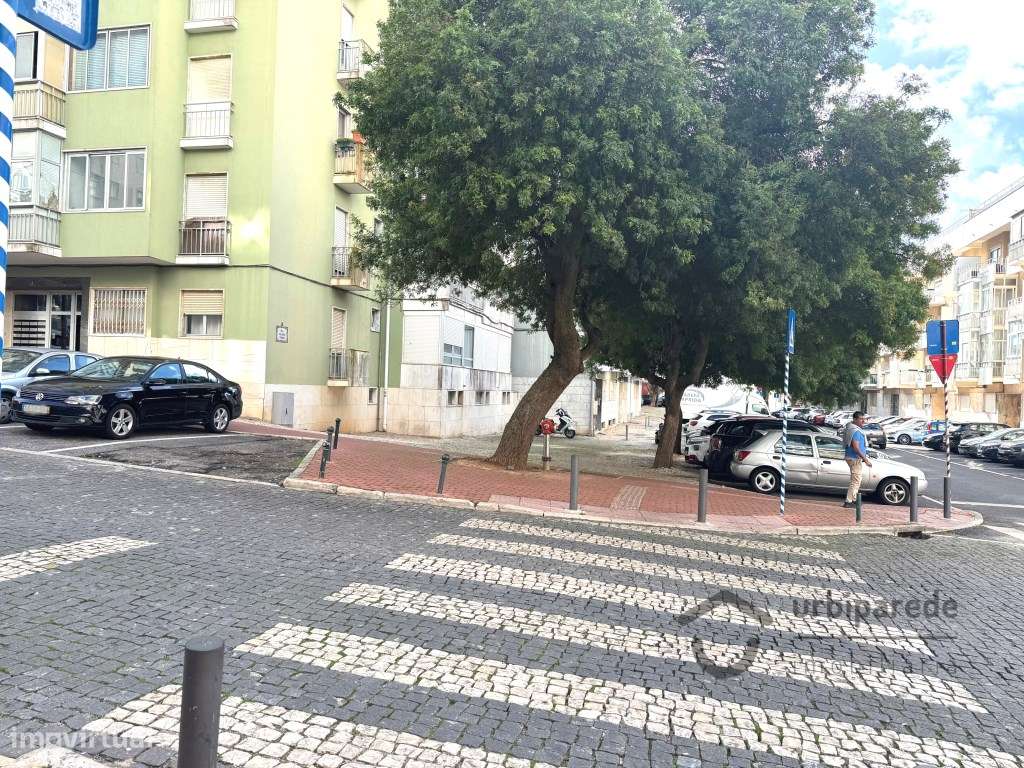 Espaço comercial com 220 m2, em Oeiras.-14