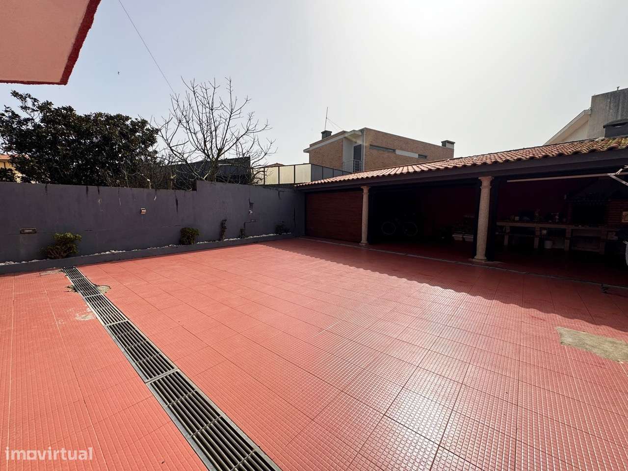 Moradia T4 com jardim e garagem em Vila do Conde-4