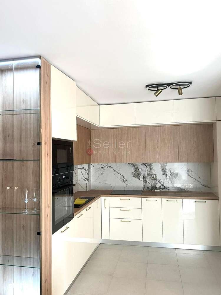 Finisaje Moderne | Loc De Parcare - Imagine principală: 5/12