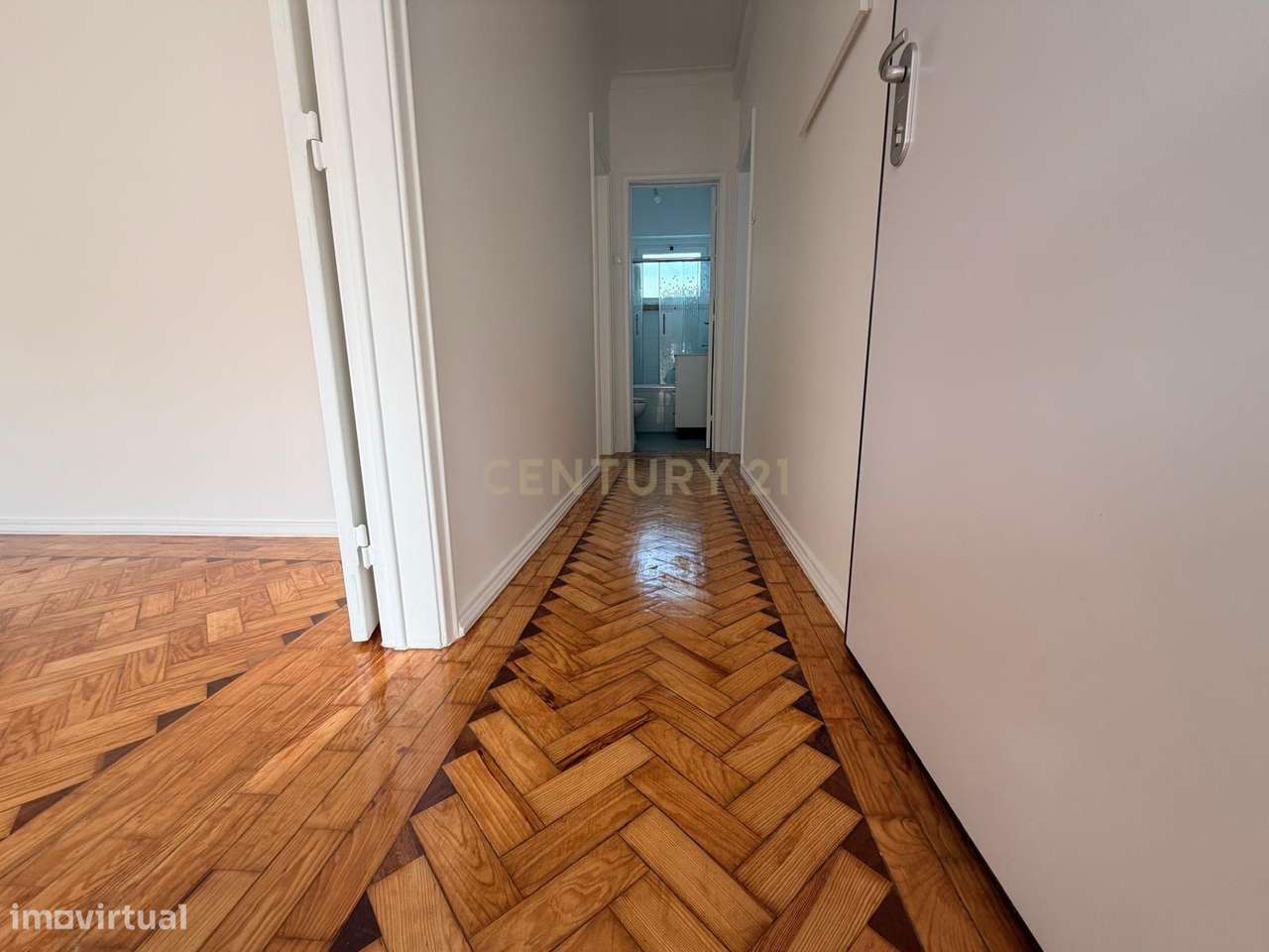 Apartamento T1+1 em Algés, Oeiras - Oportunidade Única! - Grande imagem: 4/16