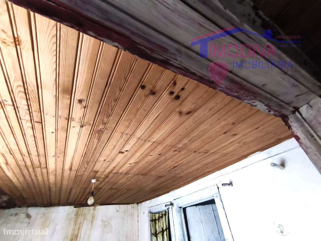 Casa Rústica com terreno situado em Troviscais, Pedrogão Grande-10