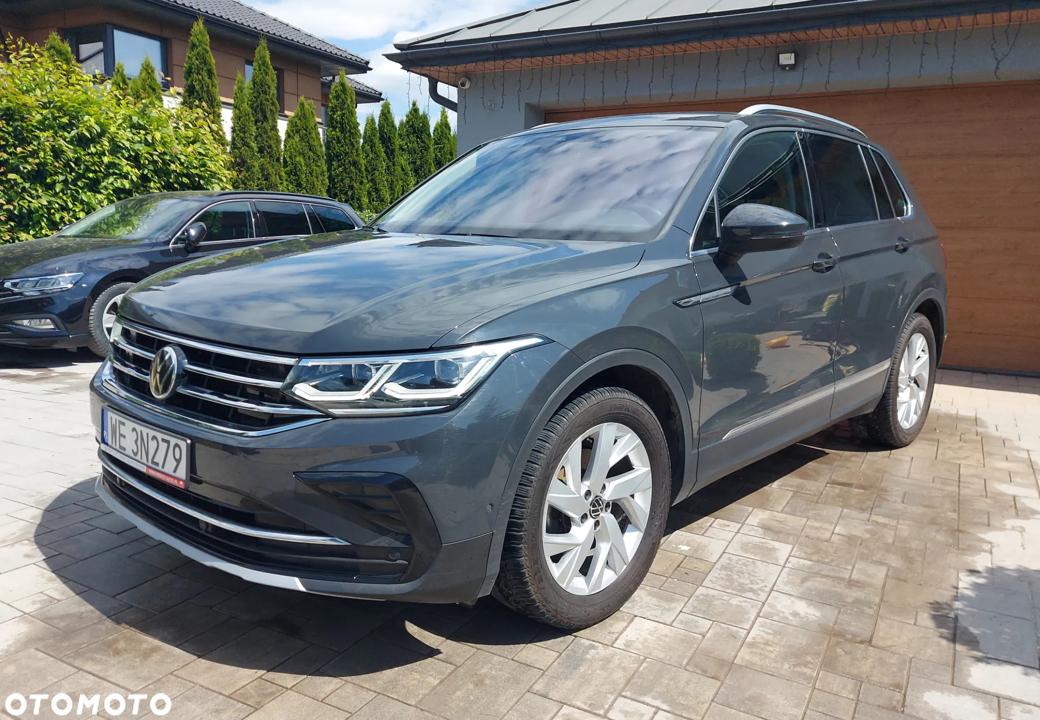 Volkswagen Tiguan 2.0 TDI SCR 4Mot Elegance DSG - 4