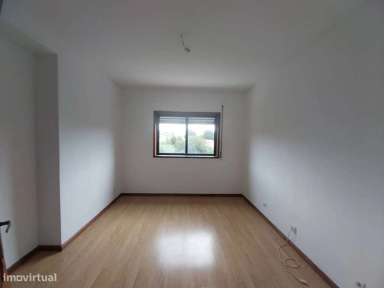 Apartamento T2 situado em Vilar do Paraíso - Grande imagem: 2/17