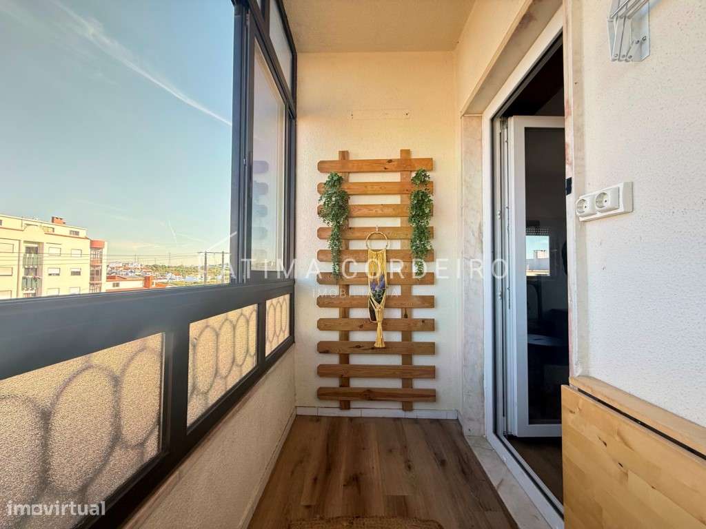 Excelente apartamento T2 com vista para a Serra de Sintra-4