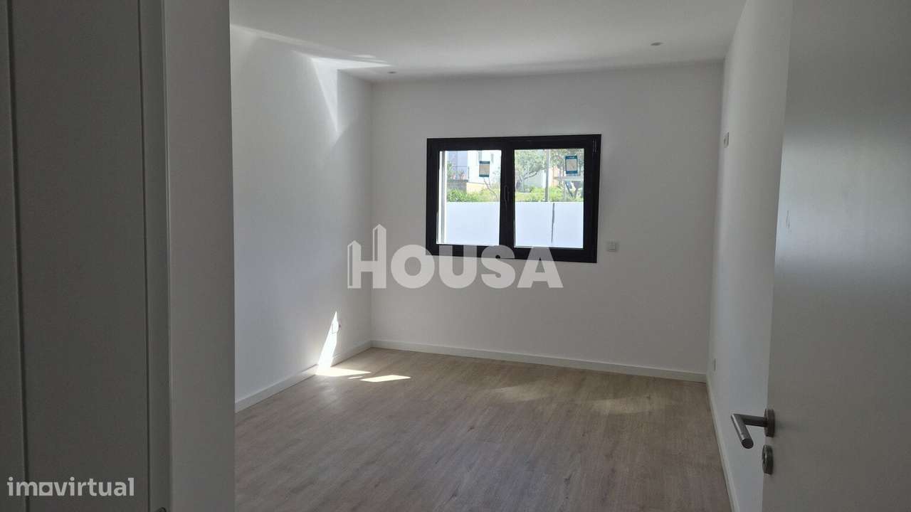 Moradia T3 Térrea Geminada – NOVA-36