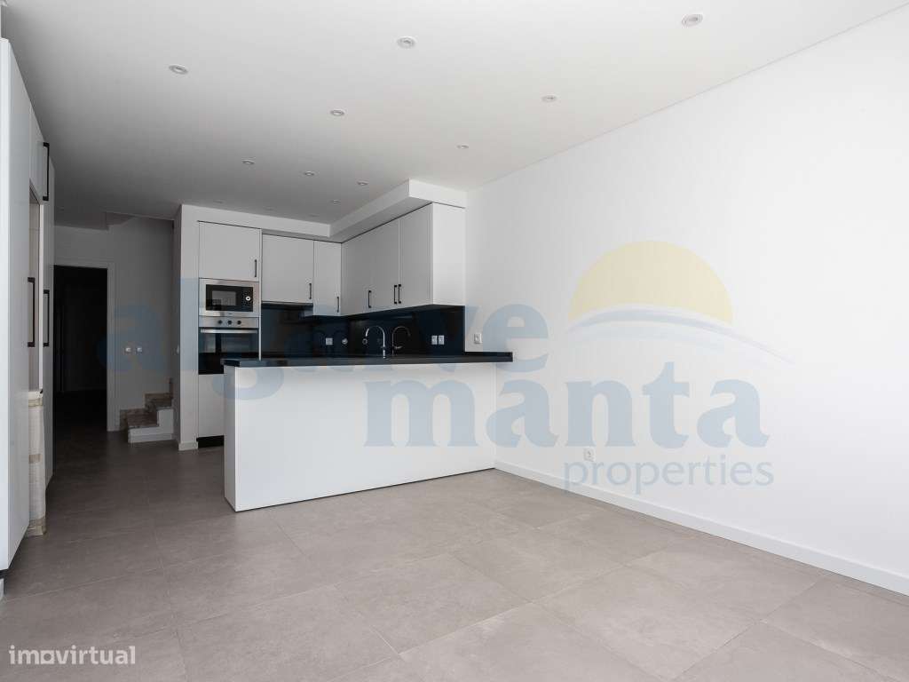 Exclusiva Moradia T4 de Luxo à Beira-Mar com Piscina Privada, Estac...-8