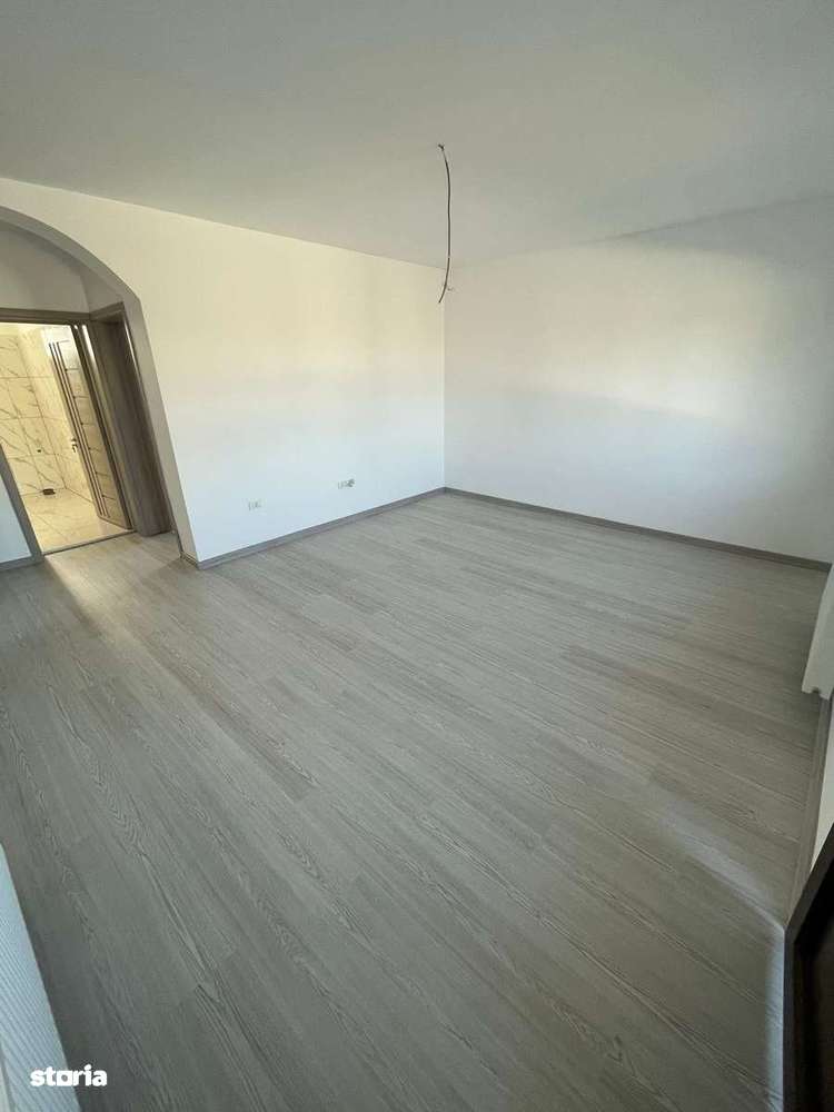 Casa practica PE PARTER, curte generoasa - Imagine principală: 2/8