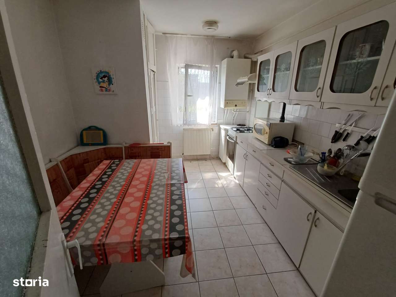 Republicii, zona buna ,4 camere, etaj 3-4