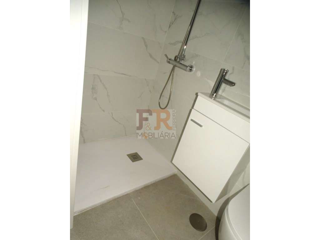 Moradias Geminada DuplexT3 com Pérgola. Pinhal do General. Fernão F...-47