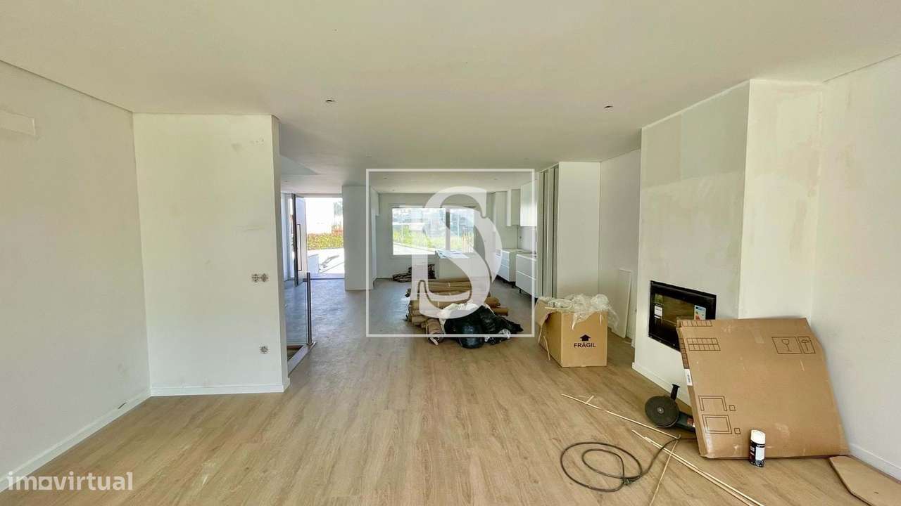 Moradia em Banda T3 em UDF de Merelim (São Pedro) e Frossos-6