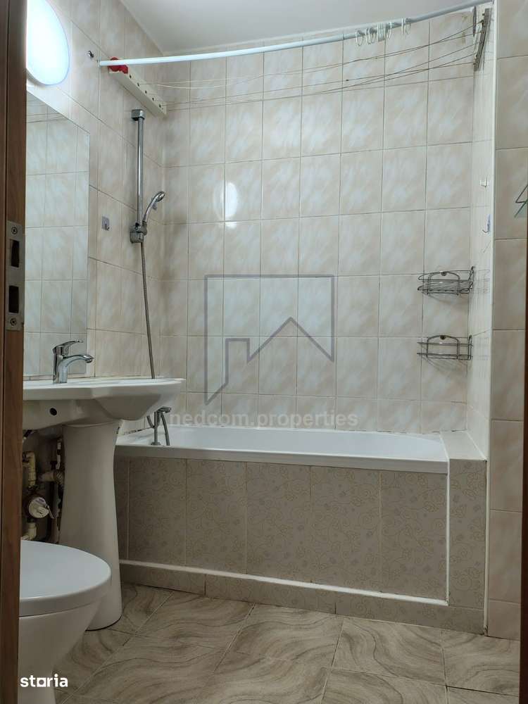 Vanzare apartament de 2 camere Pajura-3