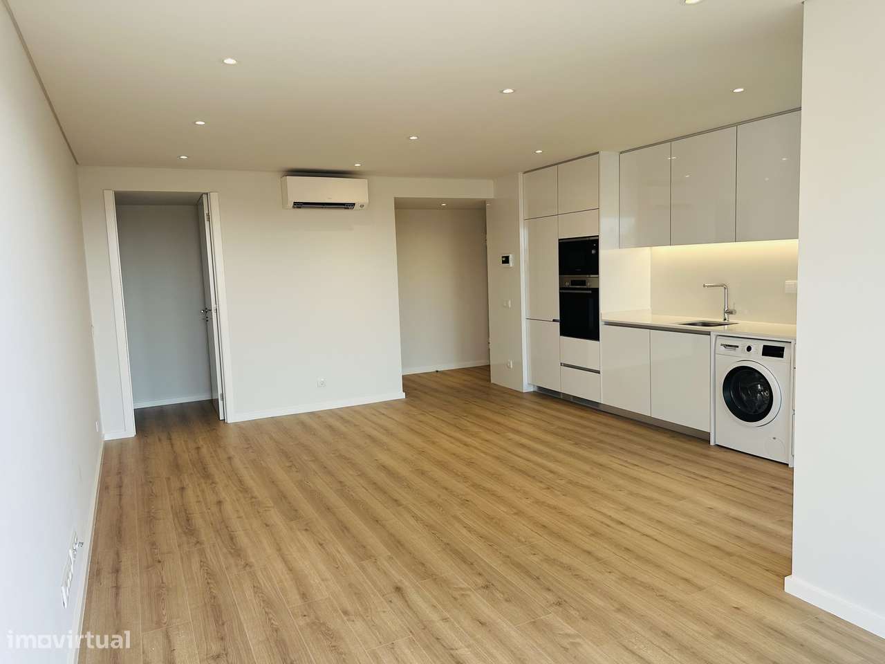 T2 luminoso com 2 estacionamentos (última fração disponível)-3