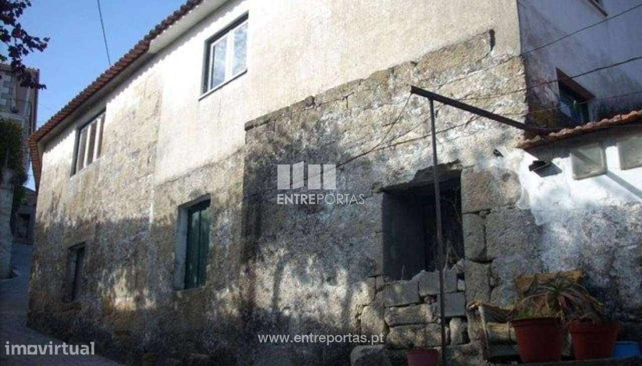 Venda Moradia V4, Santiago de Piães, Cinfães - Grande imagem: 3/50