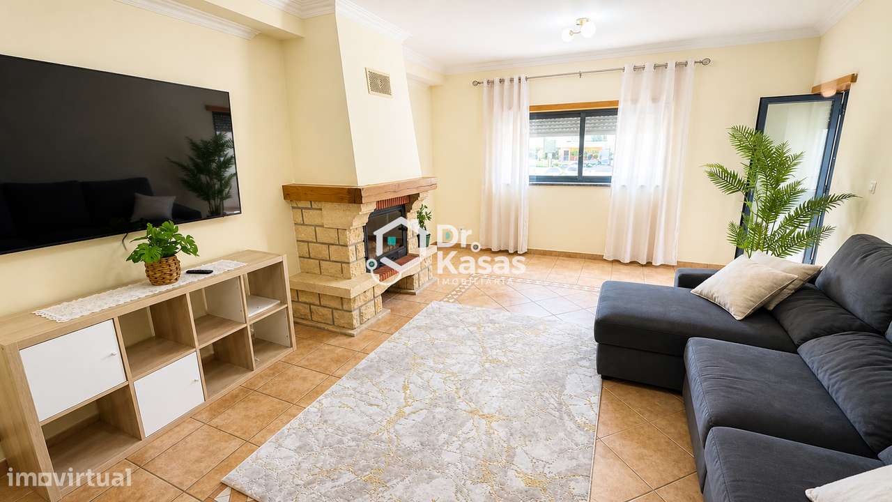 Apartamento T3 próximo Hospital do Barreiro-11