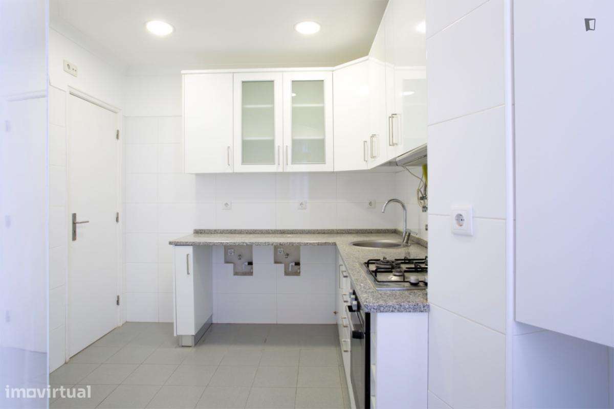 Quarto - localizado em Santa Apolónia Lisbon - Grande imagem: 3/11