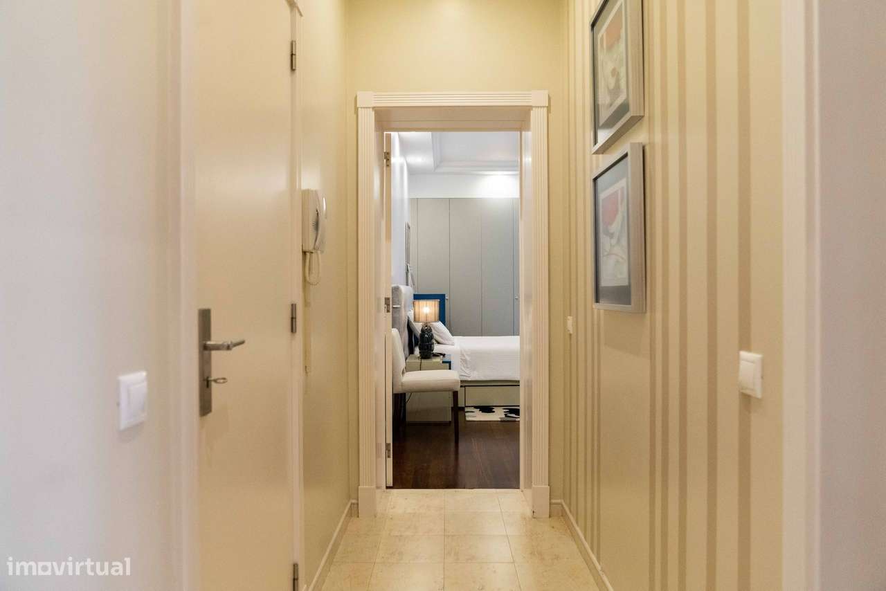 Luxuosa Moradia com 4 quartos localizada em Rosto do Cão - São Roque-25