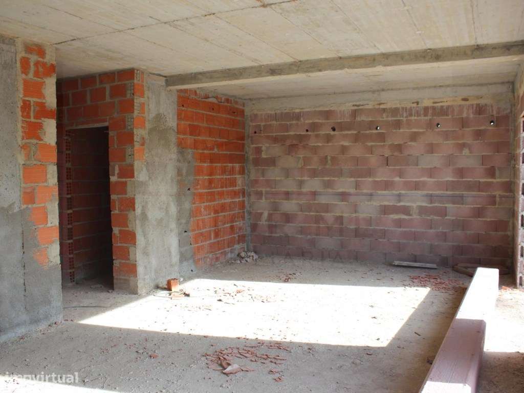 Moradias T3 em construção na urbanização Fonte Lagoa, Rio Maior-11