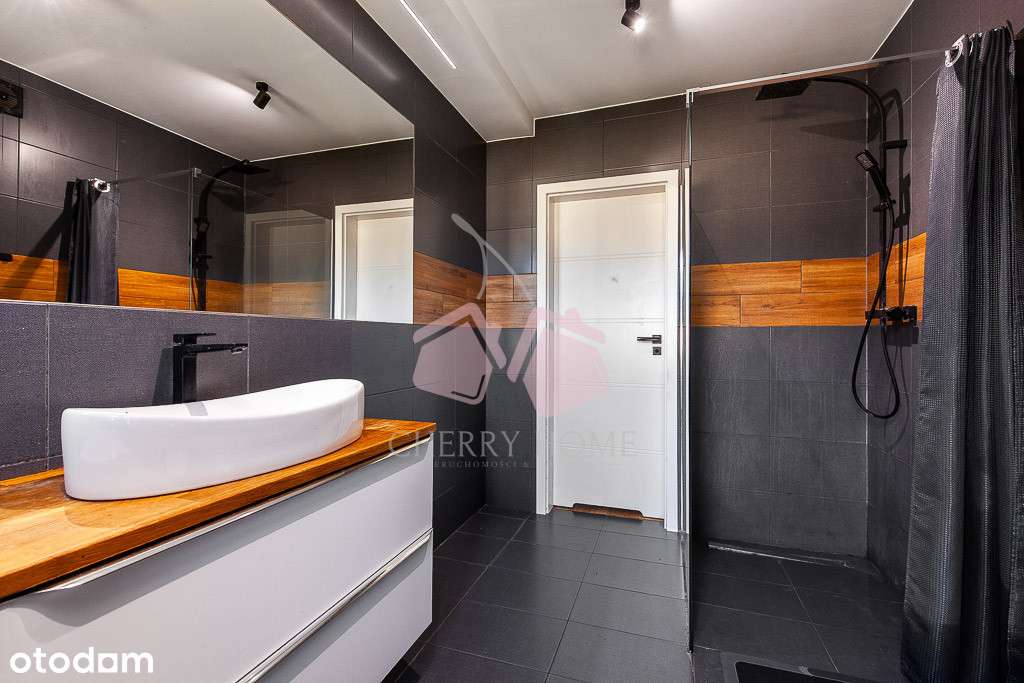 Wygodny dom blisko jeziora po remoncie-8