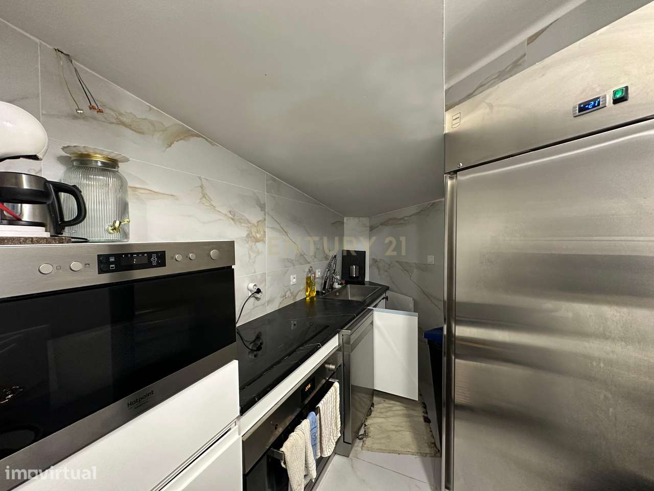 Loja - Armazém para Comércio remodelada na Amadora, Venteira - Grande imagem: 2/4