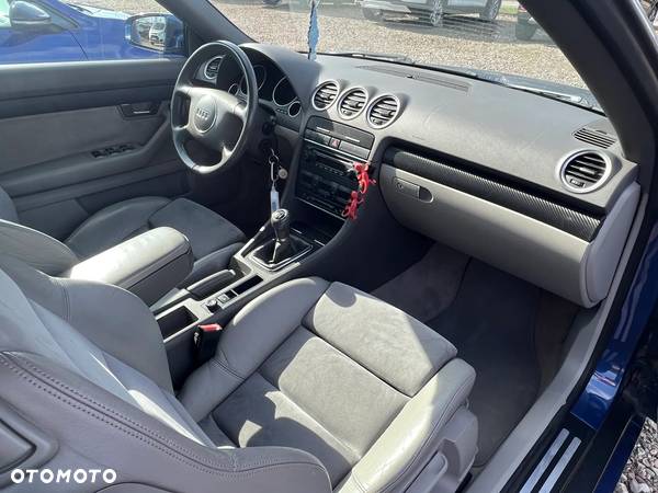 Audi A4 Cabriolet 2.4 - 21