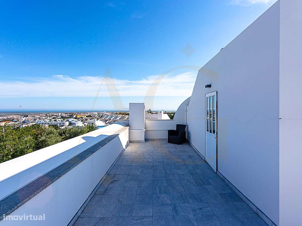 Moradia Exclusiva T4 com Vista Mar e Cidade em Tavira-59