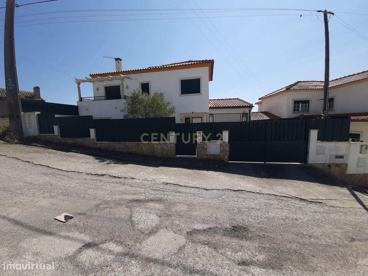 Moradia  T3 na  Lourinhã com Piscina  Garagem e Churrasqueira-55