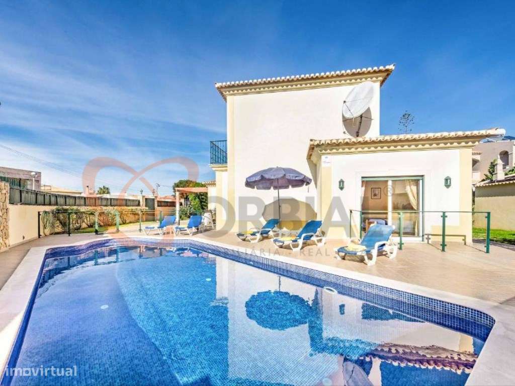 Moradia T4 com Piscina Privada num Lote de 620 m² em Vale de Parra,...-8