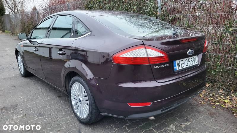 Ford Mondeo 2.0 TDCi Ghia - 29