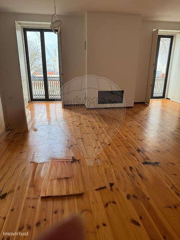 Apartamento T4 para arrendamento - Grande imagem: 2/50